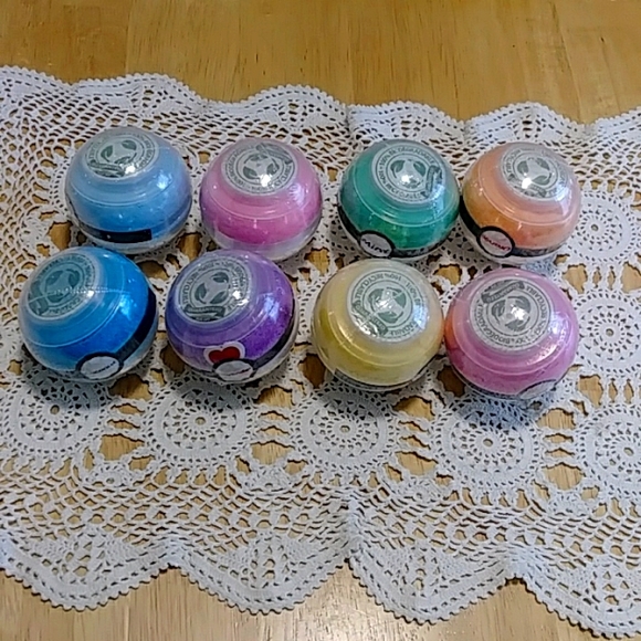 Bath bombs, biodegradable,  8 bombs - Picture 1 of 10